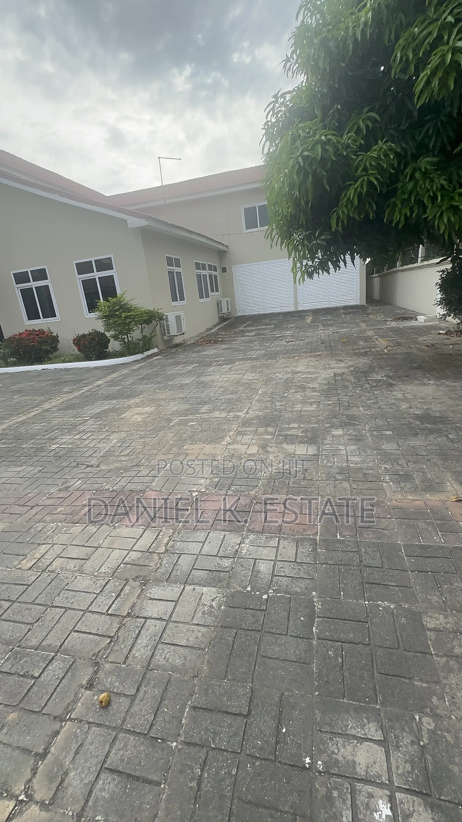 5bdrm House in West Legon for rent
