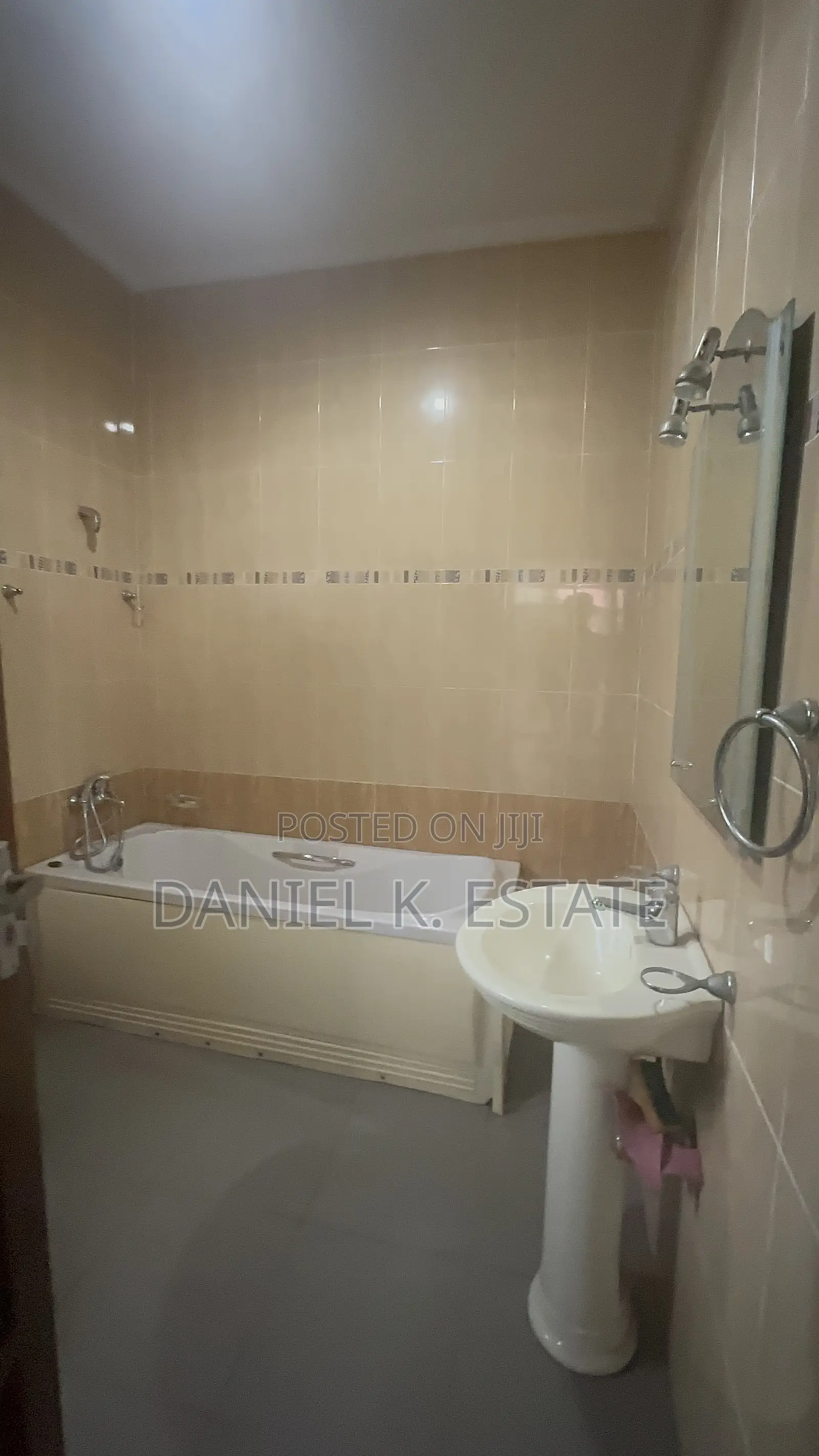 5bdrm House in West Legon for rent