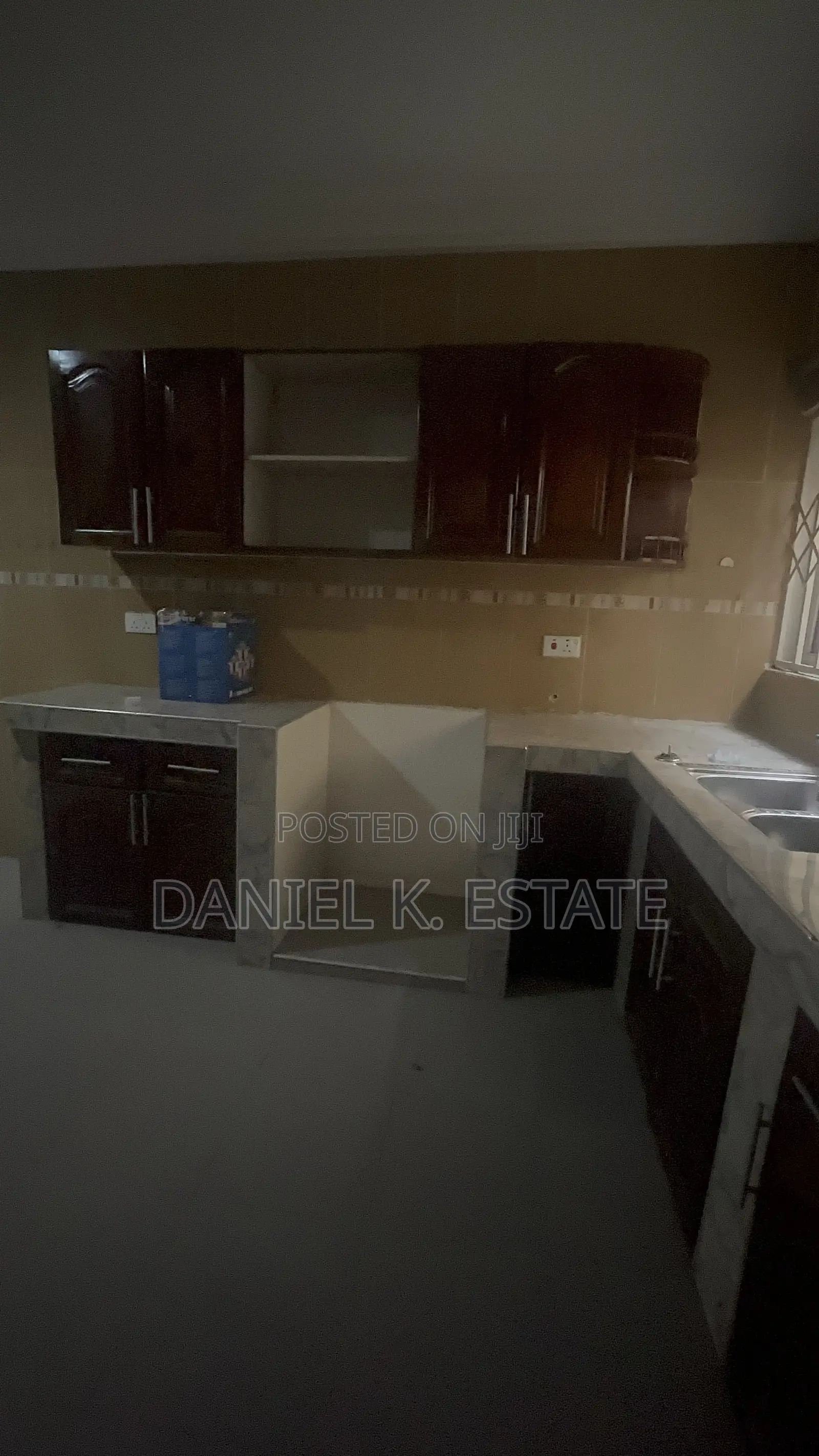 5bdrm House in West Legon for rent