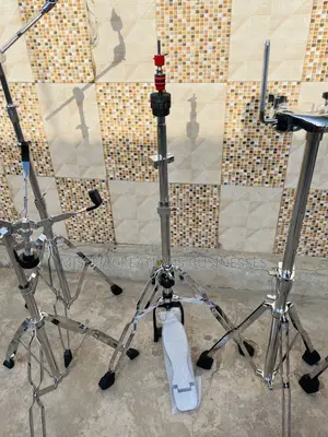 Drum Throne, Cymbals Stands, Hihats Stand