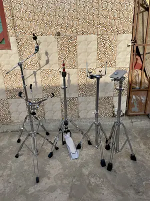 Drum Throne, Cymbals Stands, Hihats Stand