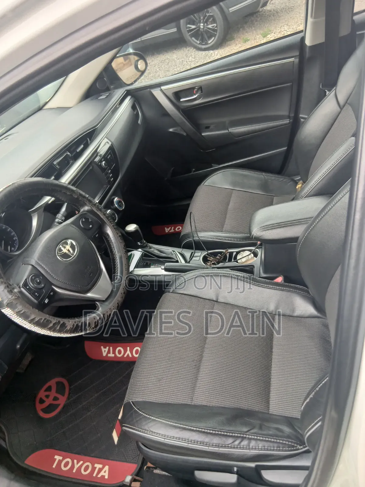 Toyota Corolla S 4dr Sedan (1.8L 4cyl CVT) 2015 White