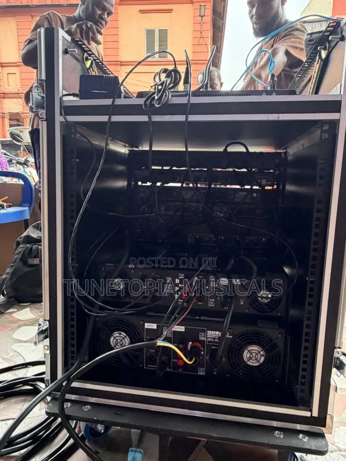 Professional JBL Speaker Set and Amplifier Set