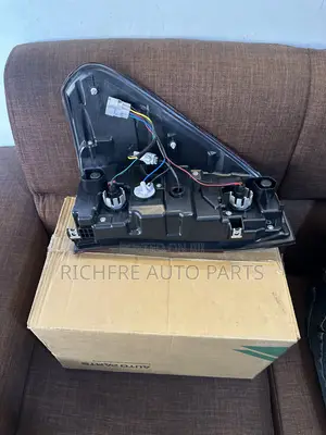 Toyota Hilux 2020 2021 2022 2023 Taillight LED ORIGINAL IN BOX