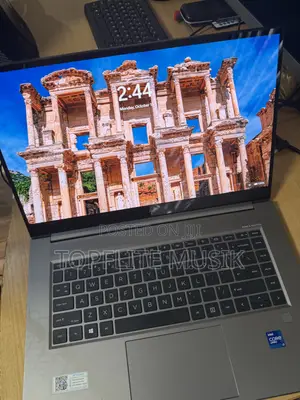 Laptop HP ZBook Studio G8 32GB Intel Core i7 SSD 512GB