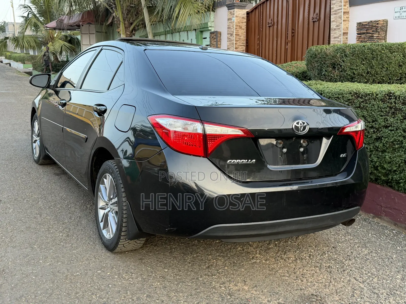 Toyota Corolla LE 4dr Sedan (1.8L 4cyl CVT) 2015 Black