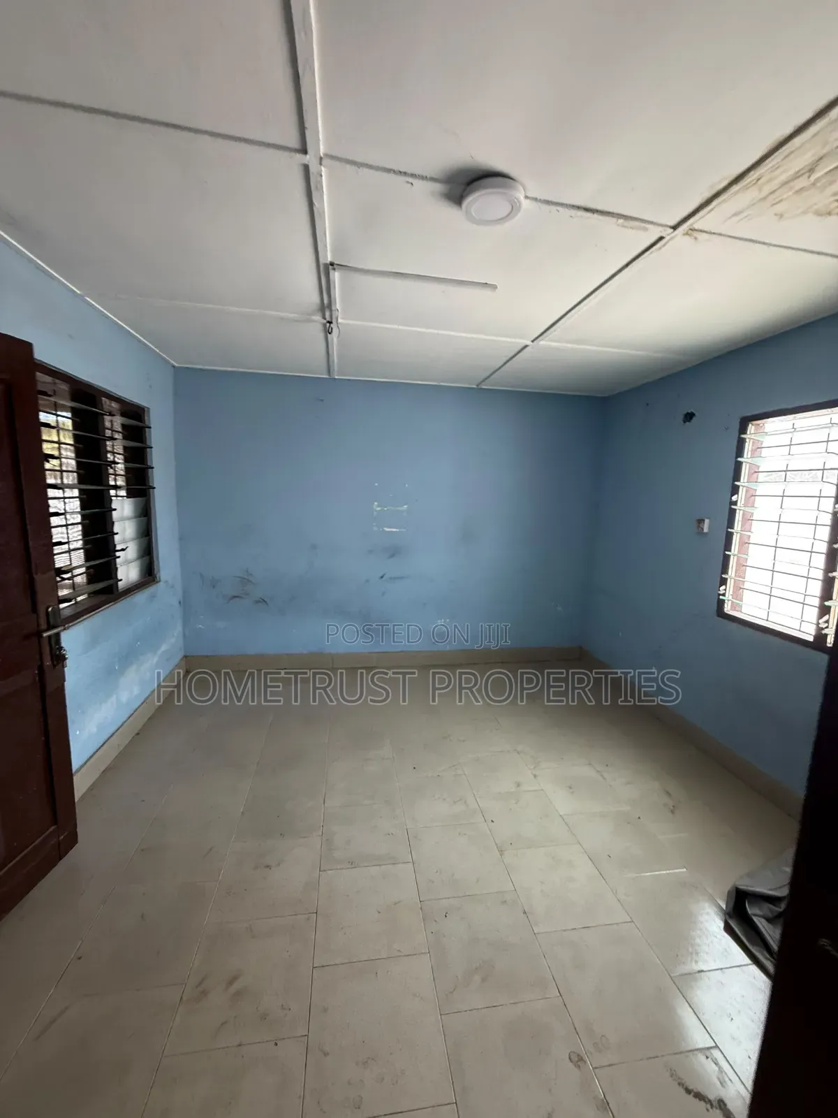 4bdrm House in Lapaz Racecourse, Nyanmekye for sale