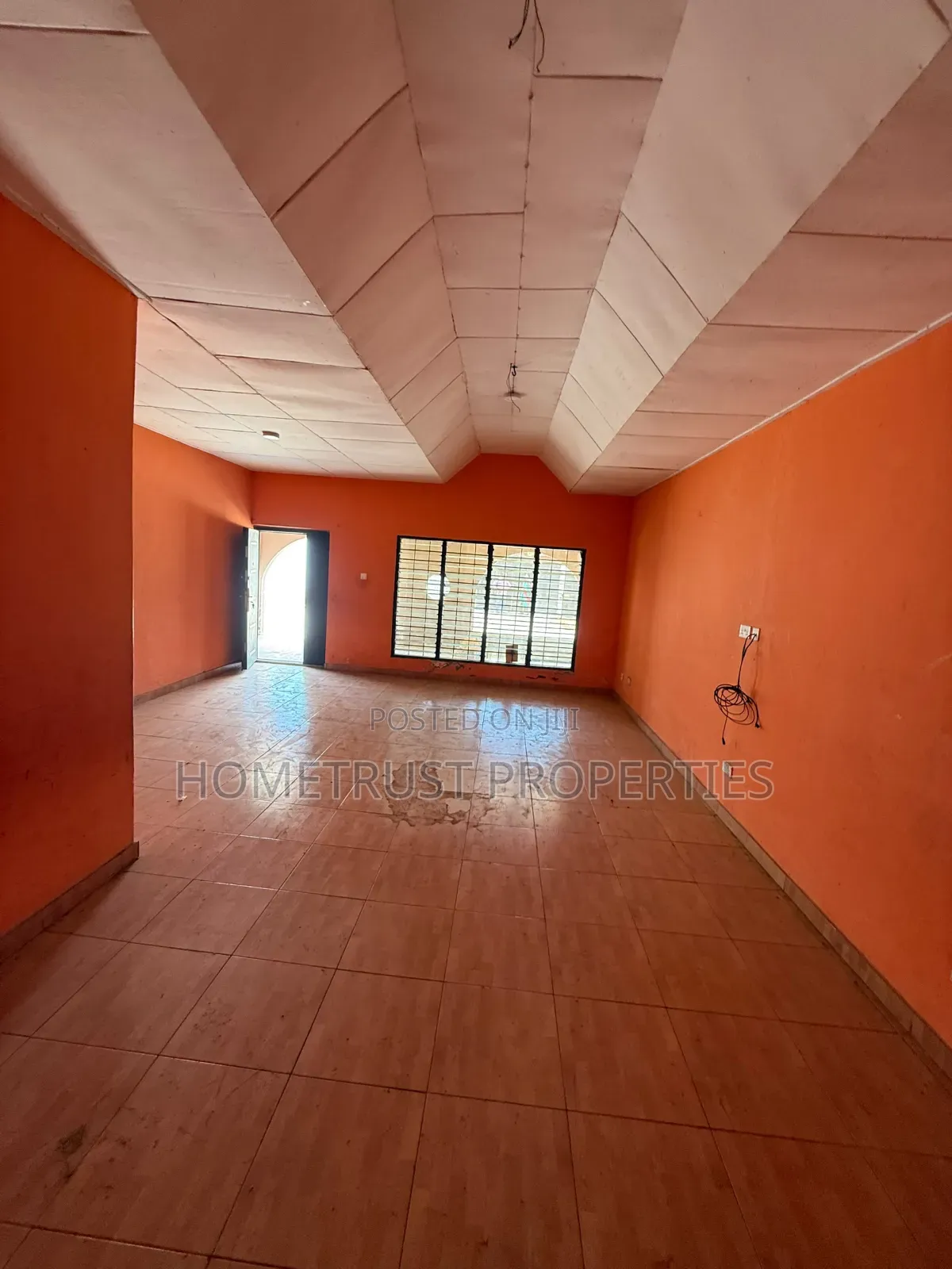 4bdrm House in Lapaz Racecourse, Nyanmekye for sale