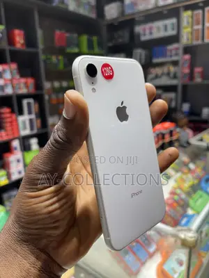 Apple iPhone XR 128 GB White