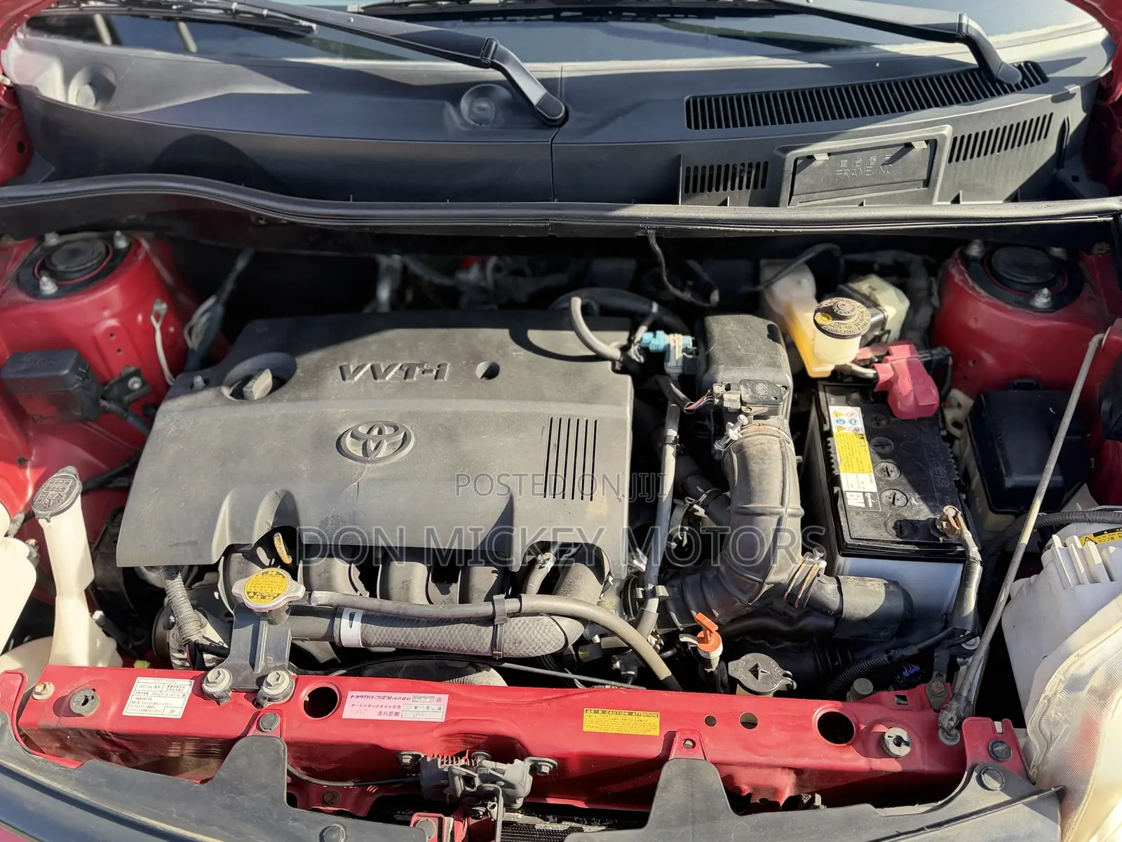 Toyota Sienta 1.5 FWD 2013 Red