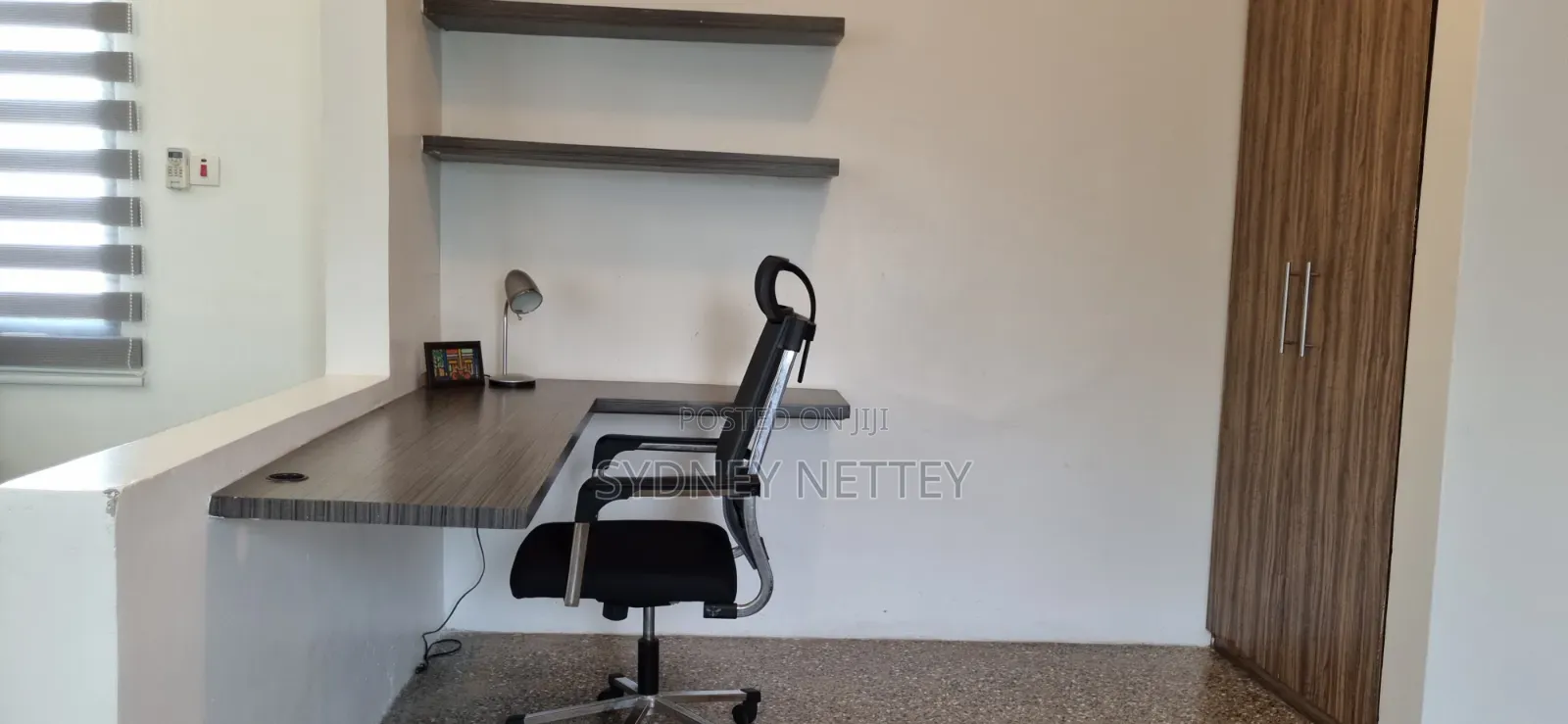Furnished Studio Apartment in Coffee Shop Area for rent