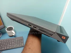 Laptop Dell G15 5530 64GB Intel Core 7 SSHD+SSD 1T