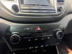 Hyundai Tucson SE AWD 2018 Blue
