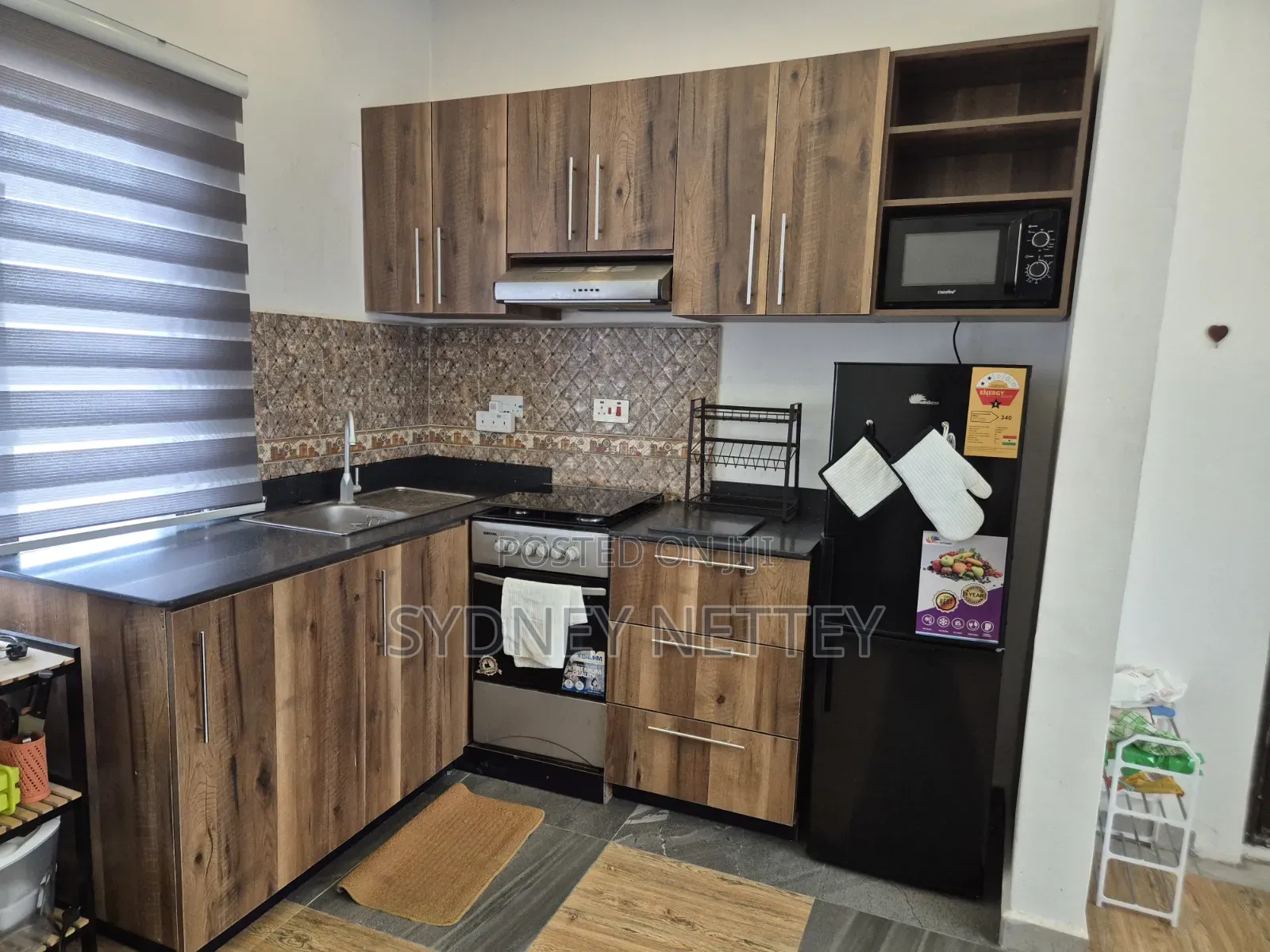 Furnished Studio Apartment in Coffee Shop Area for rent