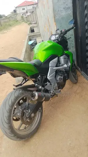 Kawasaki Z750 2017 Green