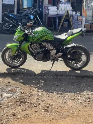 Kawasaki Z750 2017 Green