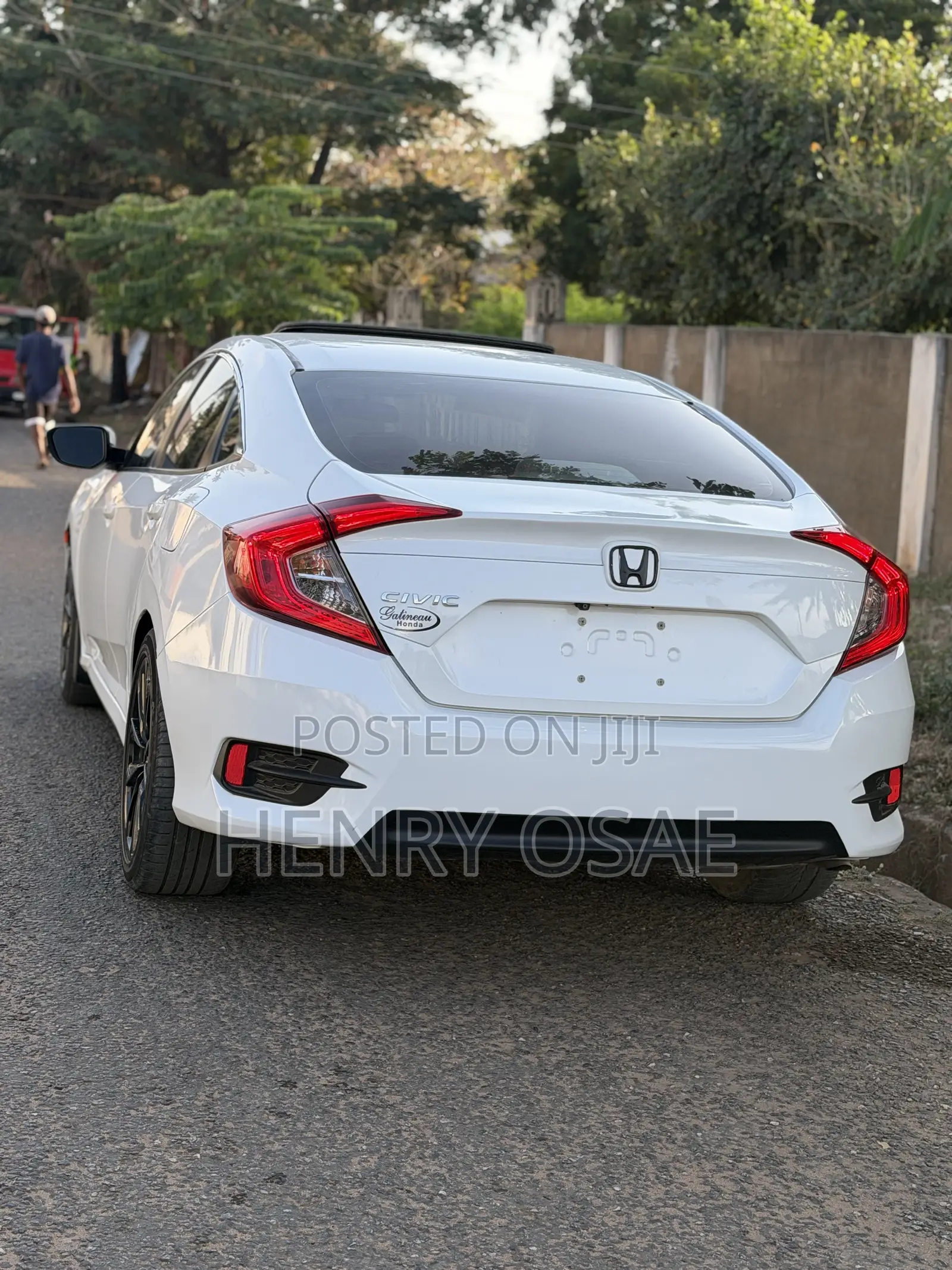 Honda Civic EX 4dr Hatchback (1.5L 4cyl) 2017 White