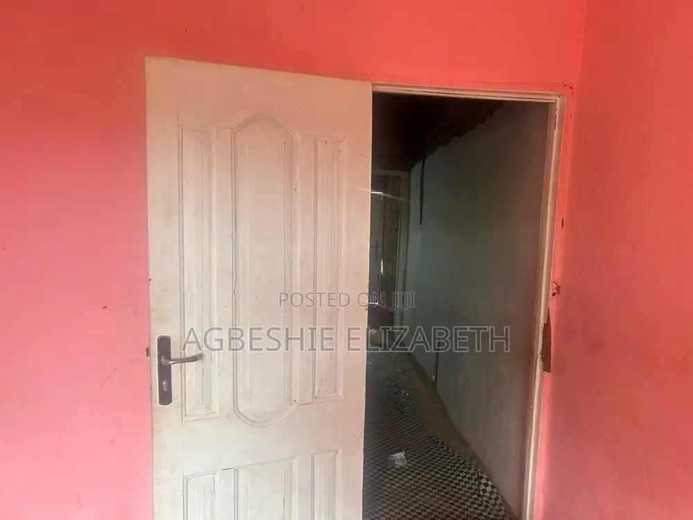 Studio Apartment in Chamber And Hall, Weija for rent