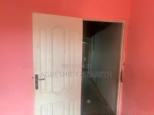 Studio Apartment in Chamber And Hall, Weija for rent