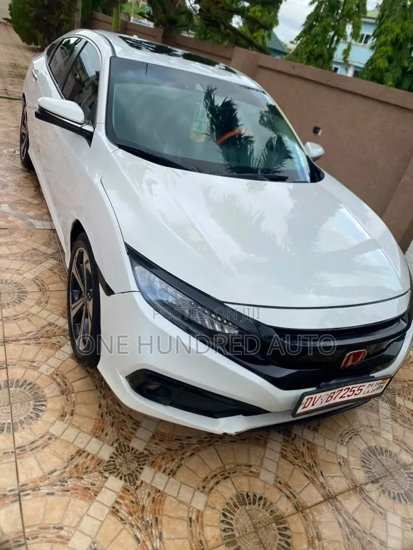 Honda Civic Touring Sedan 2019 White