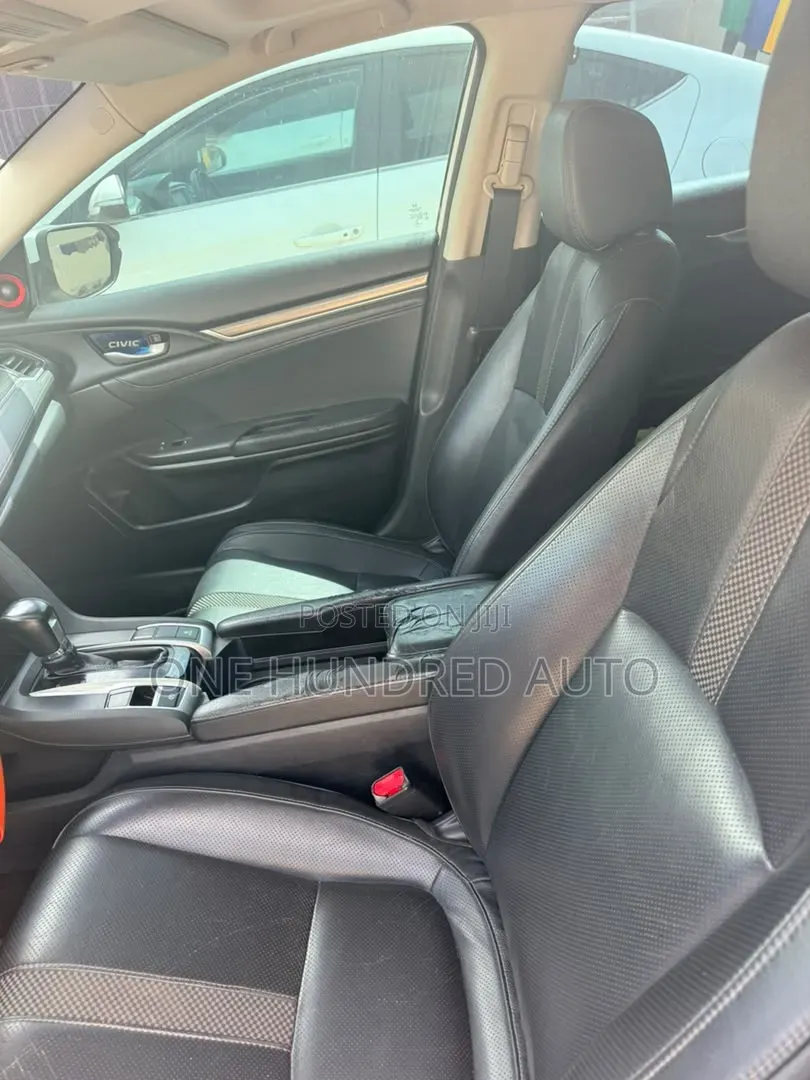 Honda Civic Touring Sedan 2019 White