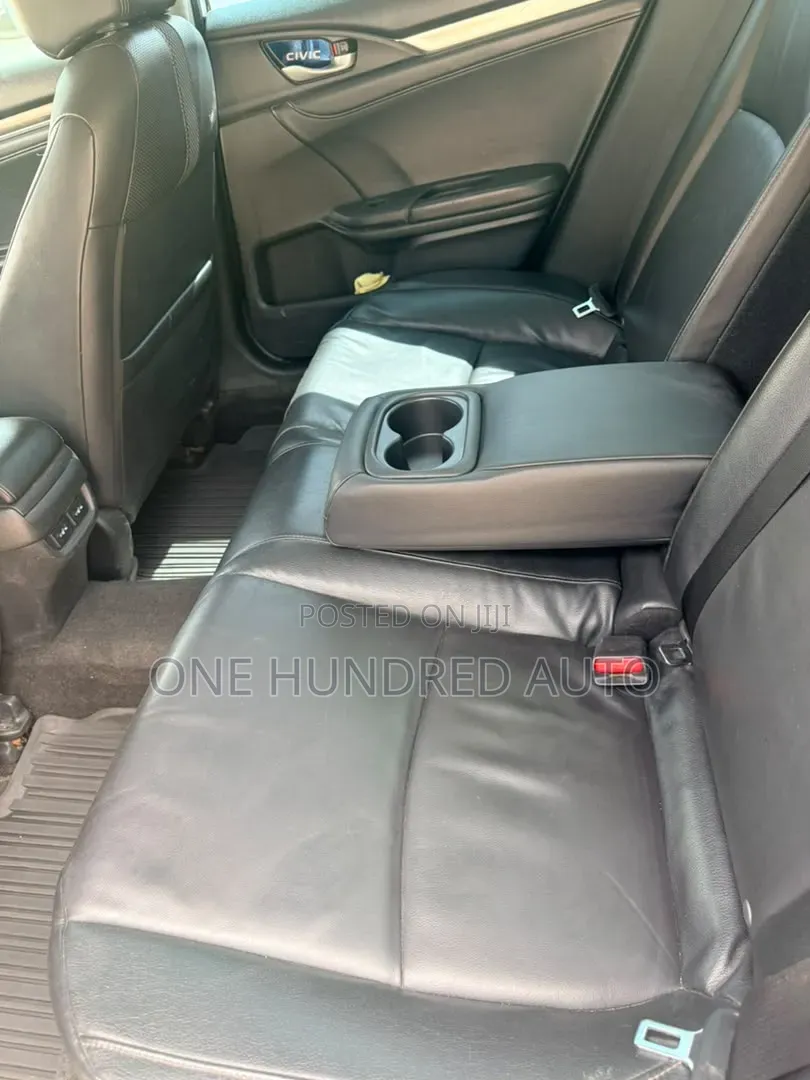 Honda Civic Touring Sedan 2019 White