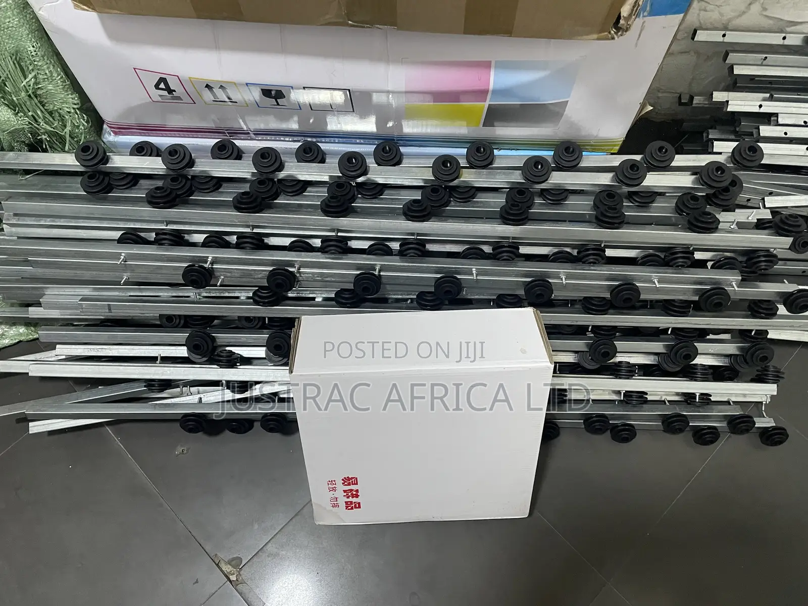 8 Lines Electric Fence Pillars