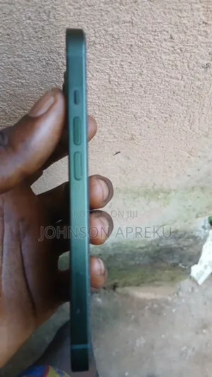 Apple iPhone 13 128 GB Green
