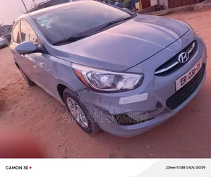 Hyundai Accent SE Sedan 2016 Gray