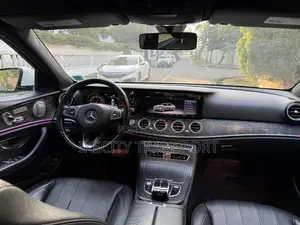 Mercedes-Benz E300 2018 White
