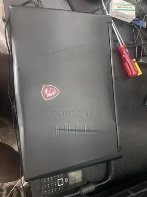 Laptop MSI GL63 8RD 16GB Intel Core i7 SSD 256GB