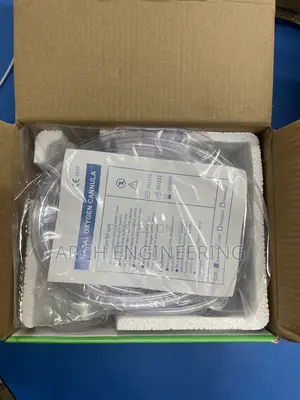 Oxygen Pressure Regulator/Flowmeter With Oxygen Cannula