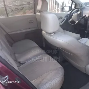 Toyota Vitz 2010 Brown