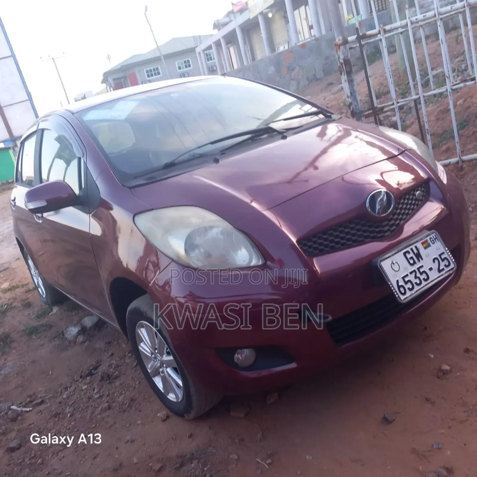 Toyota Vitz 2010 Brown