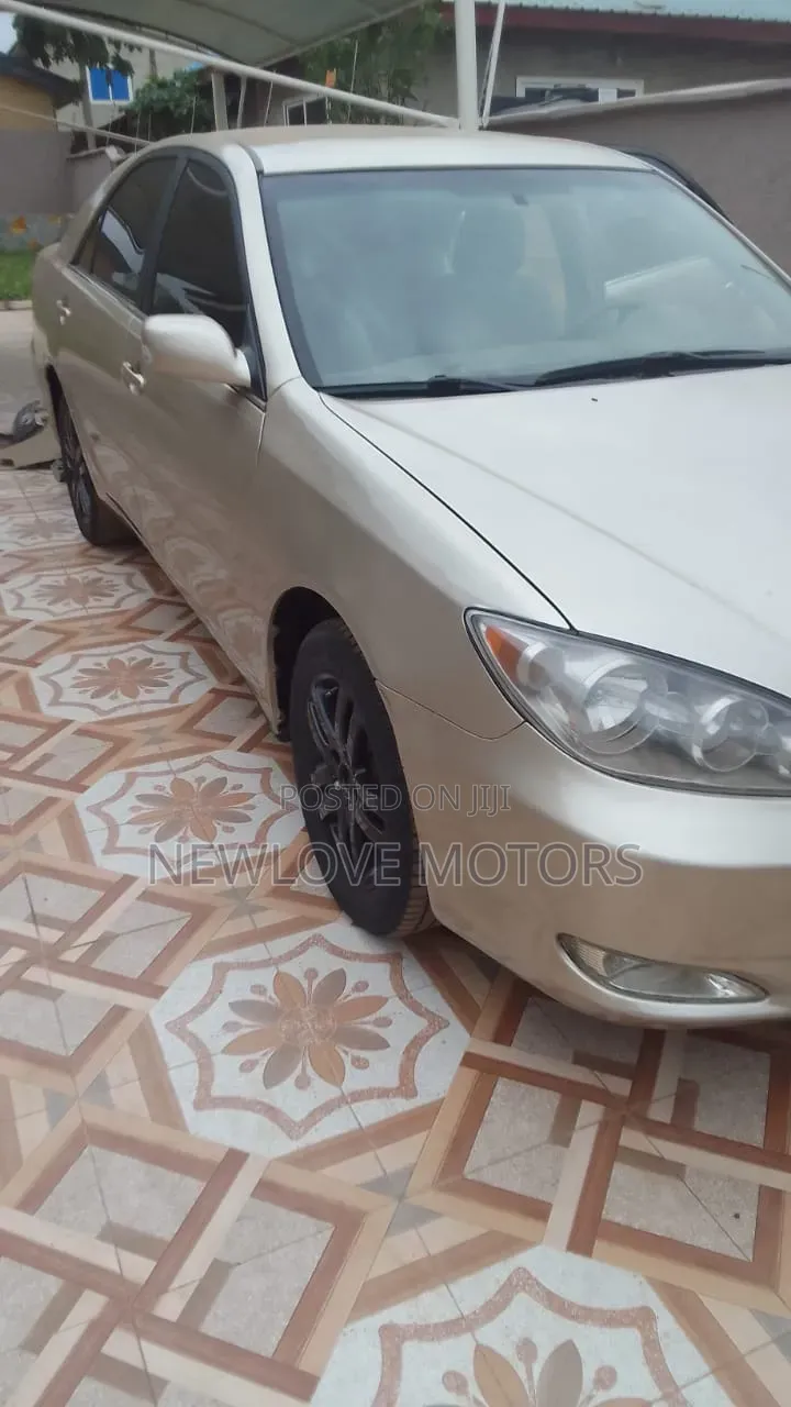 Toyota Camry LE 4dr Sedan (2.4L 4cyl 5A) 2006 Silver