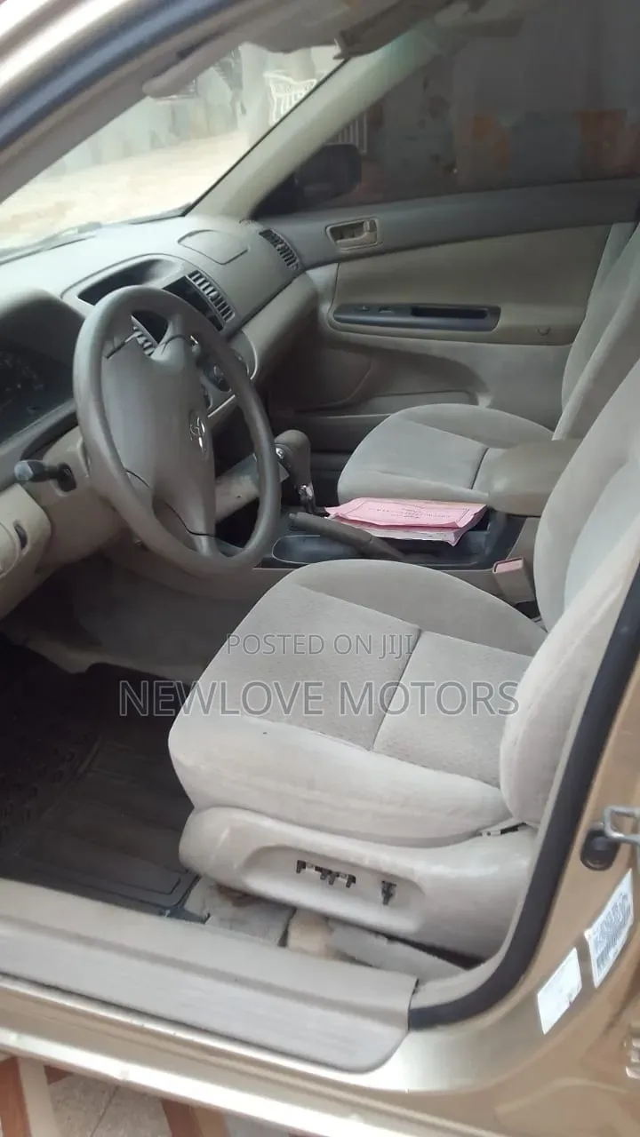 Toyota Camry LE 4dr Sedan (2.4L 4cyl 5A) 2006 Silver