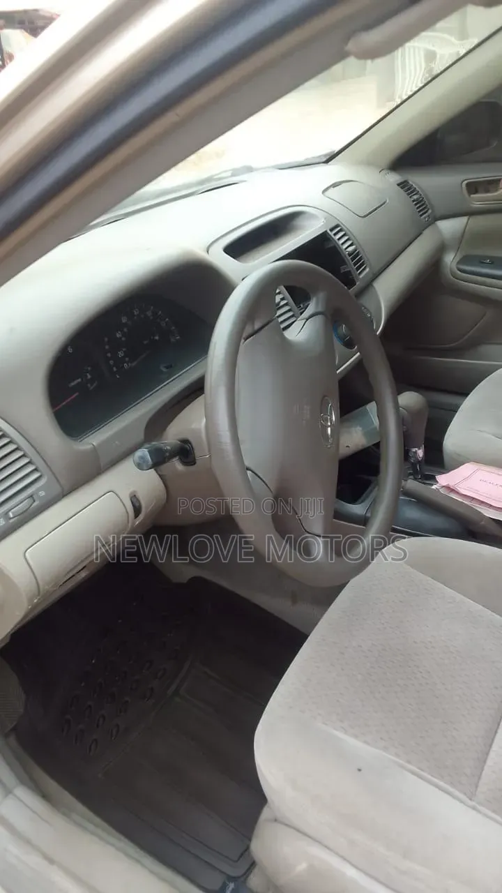 Toyota Camry LE 4dr Sedan (2.4L 4cyl 5A) 2006 Silver