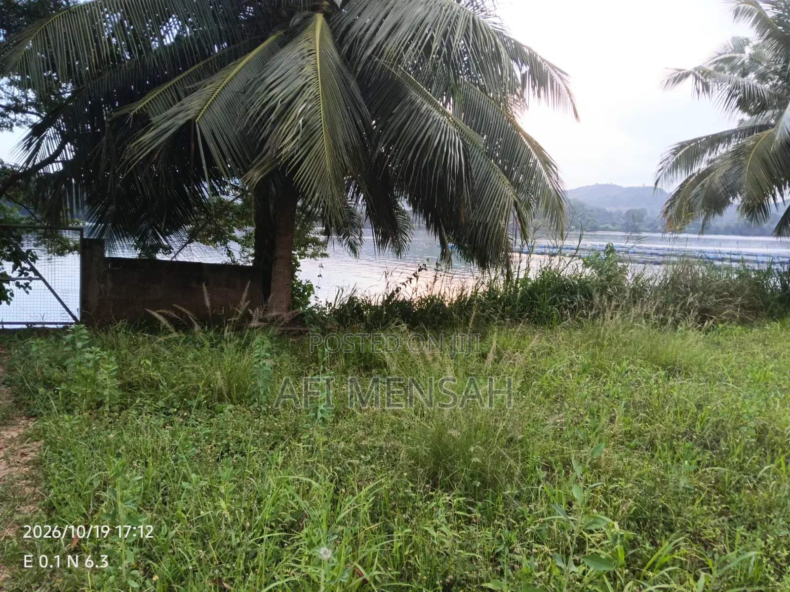 Riverfront and Two Boys Quarters for Rent in Akosombo for 15-30 Years