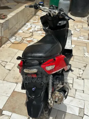 Piaggio Scooter 2025 Black