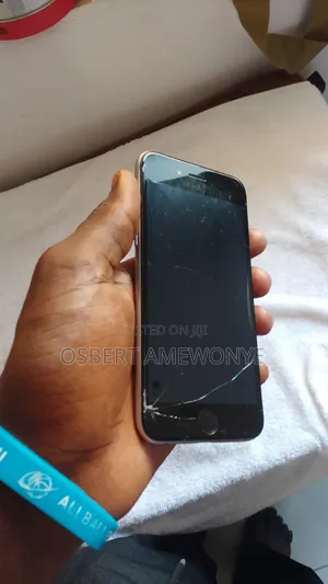Apple iPhone 6 64 GB Silver