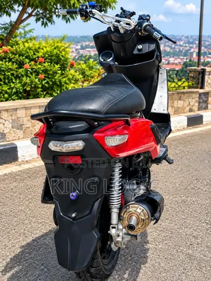 Piaggio Scooter 2025 Black
