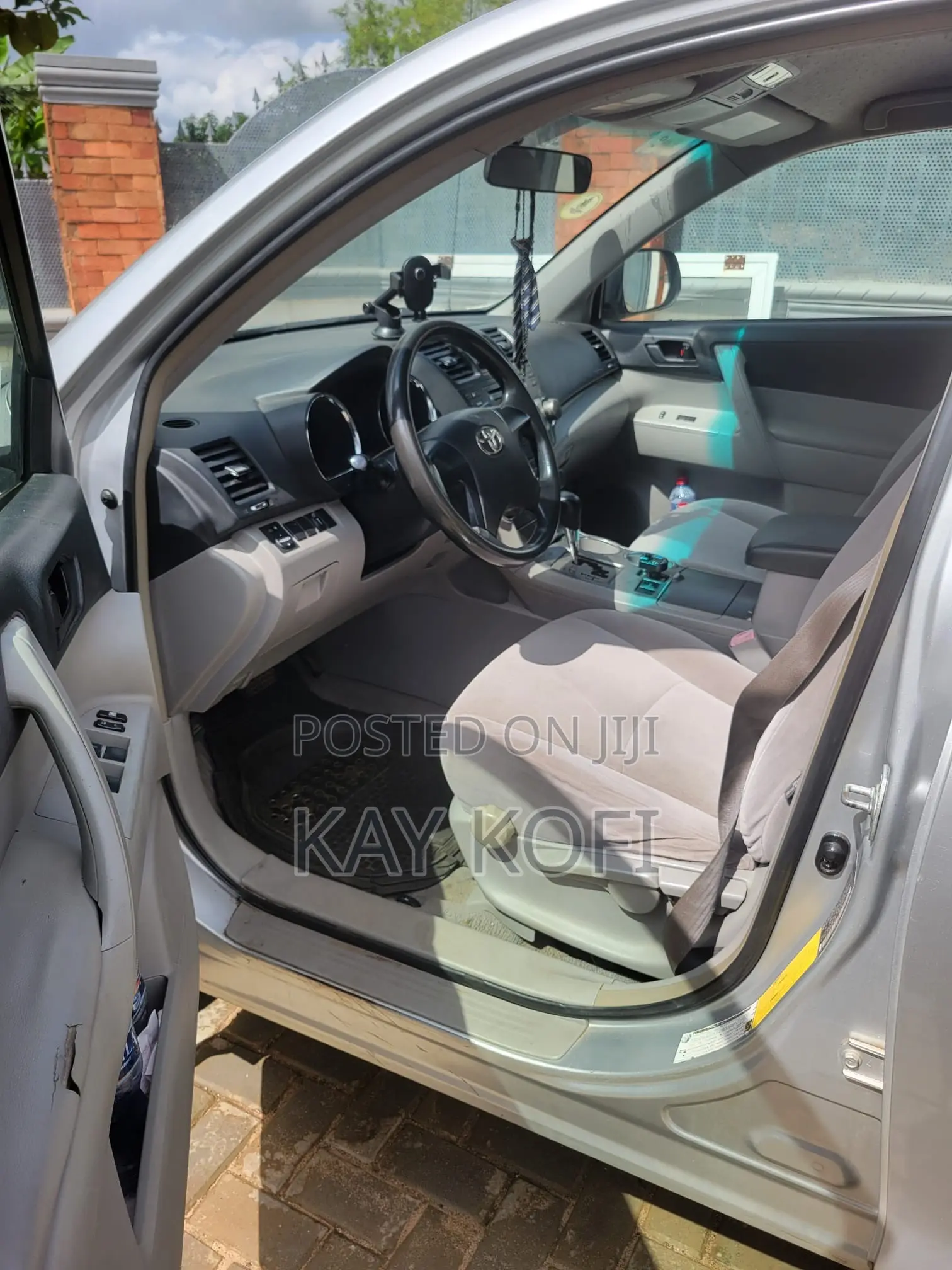 Toyota Highlander 3.5L 4WD 2013 Silver