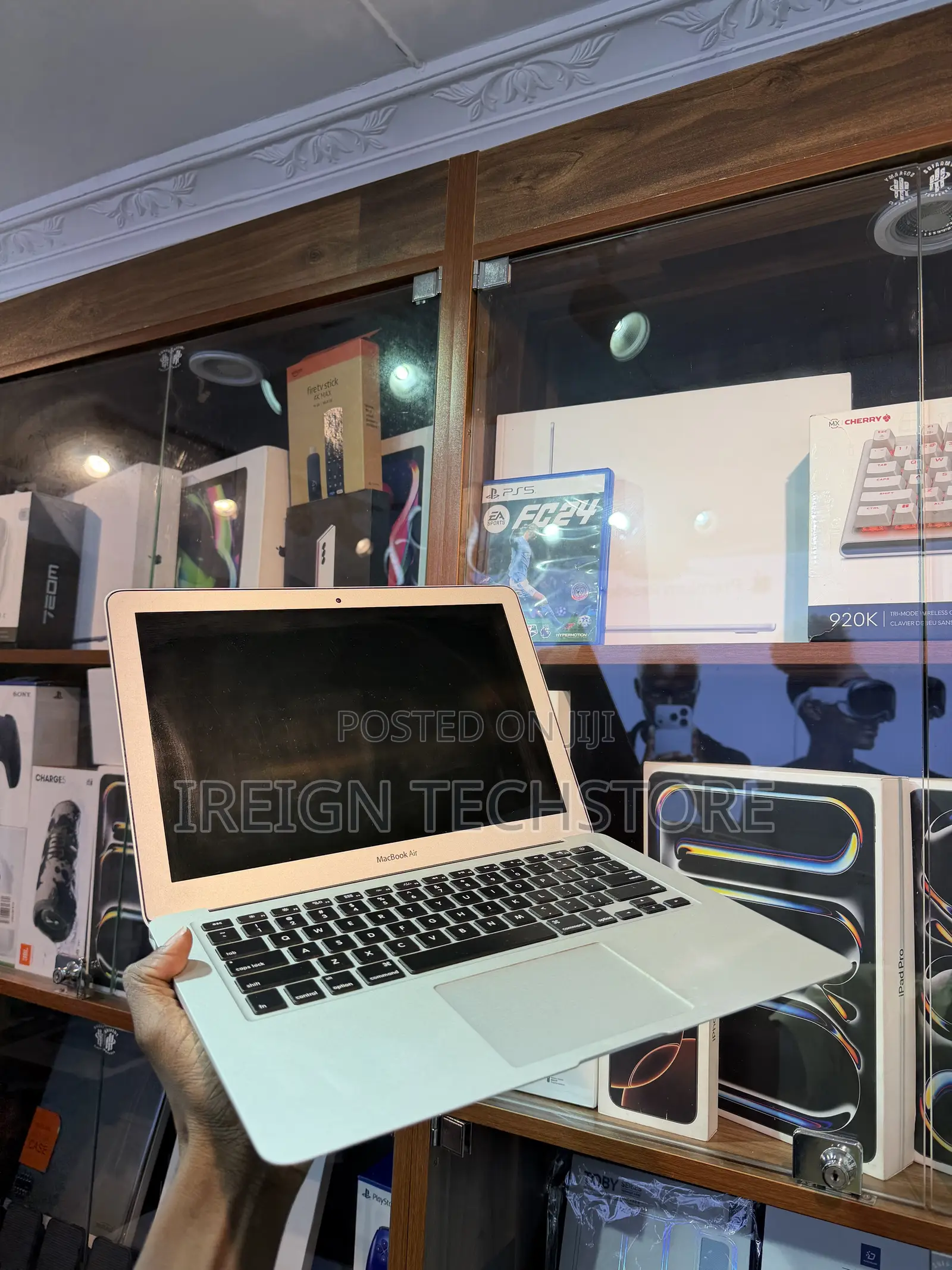 Laptop Apple MacBook Air 2017 8GB Intel Core i5 SSD 256GB