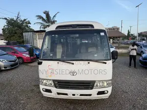 Toyota Coaster 2006 White