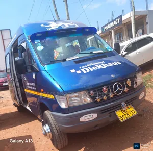 Mercedes-Benz Sprinter 2010 Blue