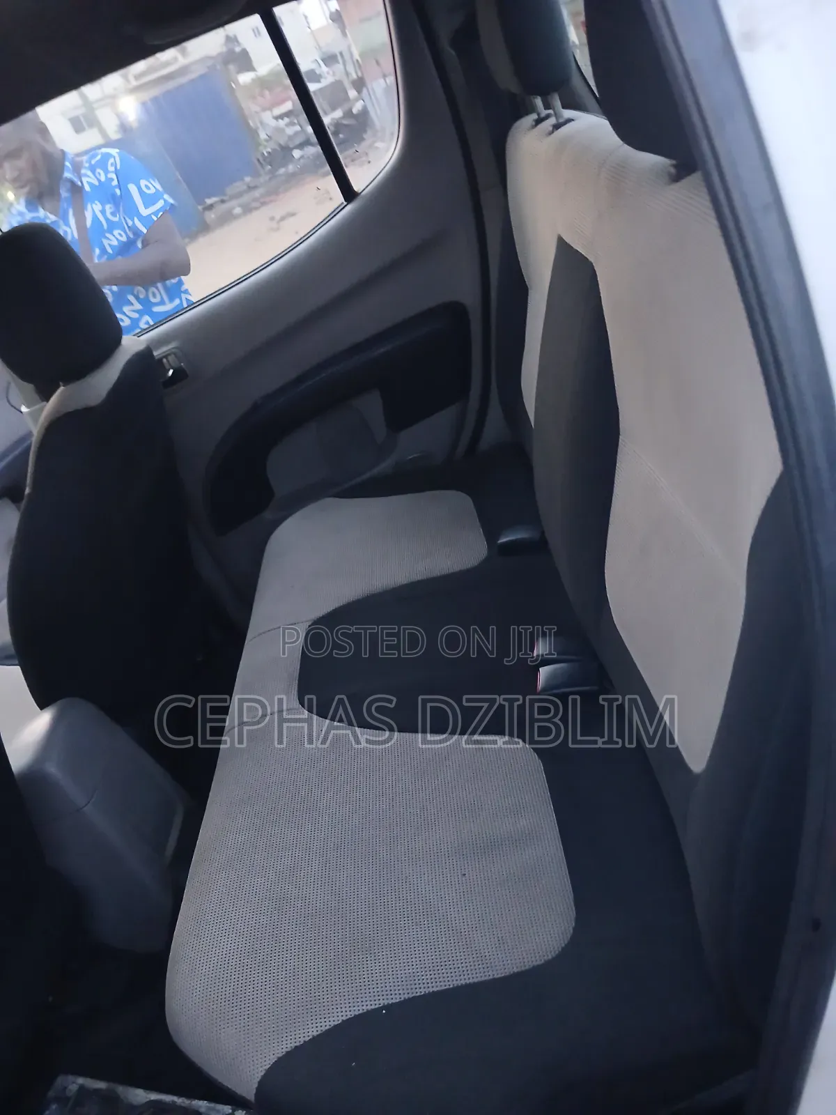 Mitsubishi L200 2011 White