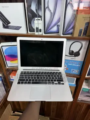 Laptop Apple MacBook Air 2017 8GB Intel Core i5 SSD 128GB