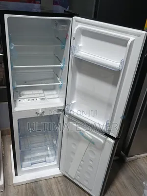 Refrigerator 102L Pearl Bottom Freezer
