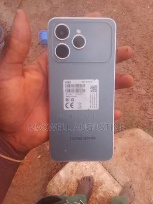 Tecno Spark 40 128 GB Silver