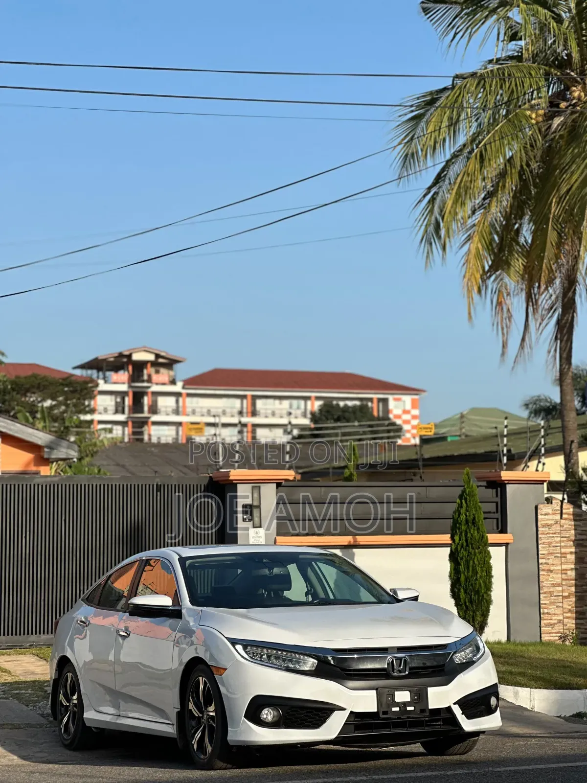 Honda Civic Touring 4dr Sedan (1.5L 4cyl) 2017 White